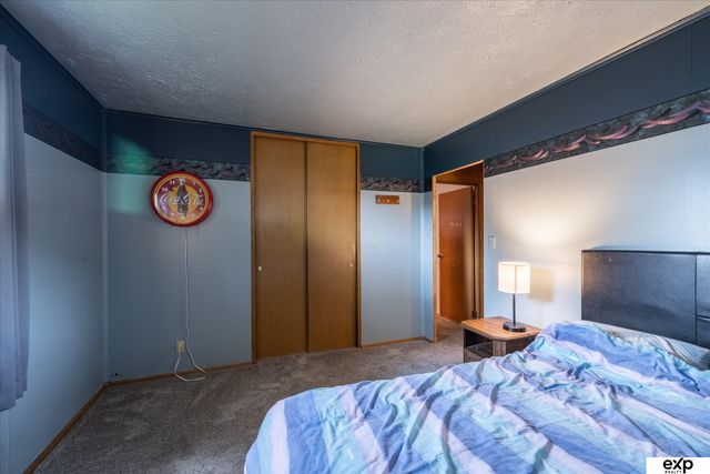 3103 S 38th Avenue, Omaha, NE 68105