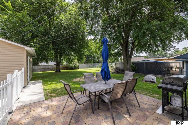 3103 S 38th Avenue, Omaha, NE 68105