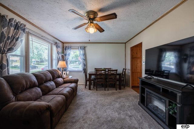 3103 S 38th Avenue, Omaha, NE 68105