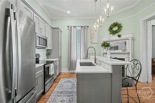 2310 Barnard Street, Savannah, GA 31401