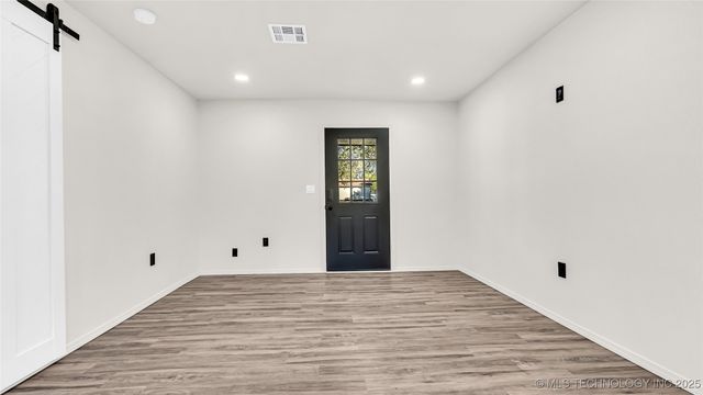 915 C Street SW, Ardmore, OK 73401