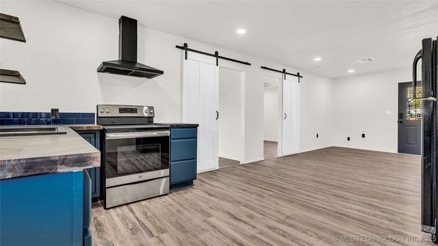 915 C Street SW, Ardmore, OK 73401