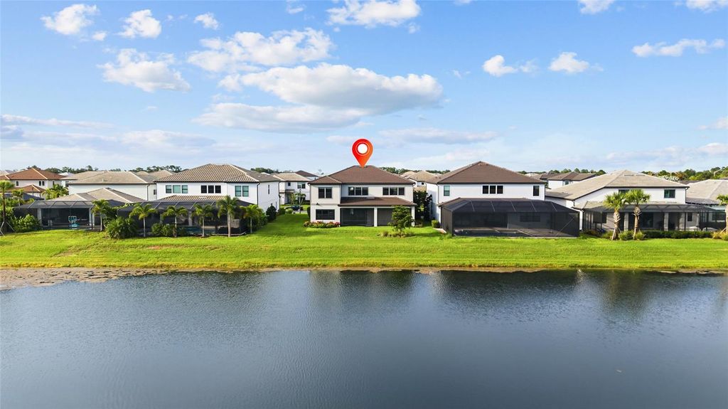 Image 40 of property listing at 5855 SILVERSIDE PINE COURT, Bradenton, FL 34211