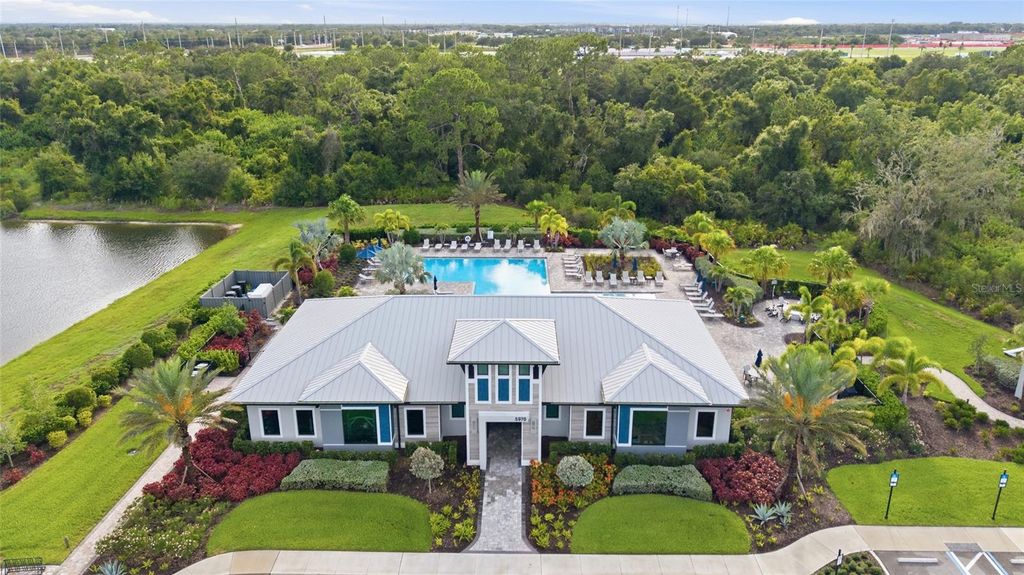 Image 46 of property listing at 5855 SILVERSIDE PINE COURT, Bradenton, FL 34211