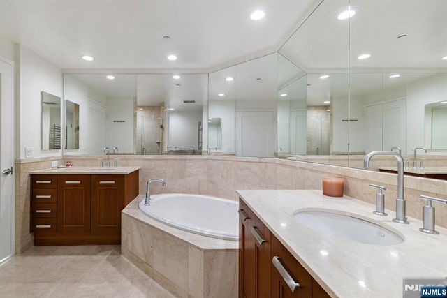 8100 River Road 719, North Bergen, NJ 07047