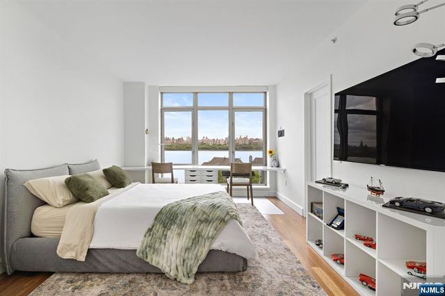 8100 River Road 719, North Bergen, NJ 07047