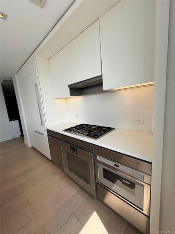 251 1st Street 4A, Brooklyn, NY 11215