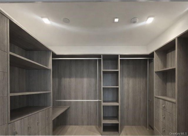 251 1st Street 4A, Brooklyn, NY 11215