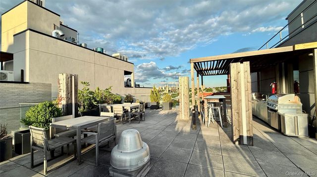 251 1st Street 4A, Brooklyn, NY 11215