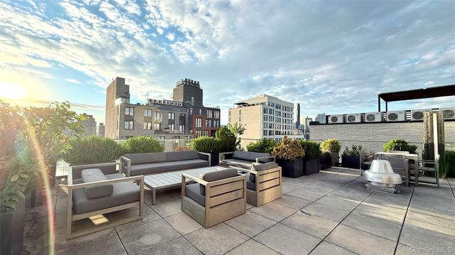 251 1st Street 4A, Brooklyn, NY 11215
