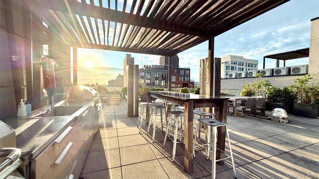 251 1st Street 4A, Brooklyn, NY 11215