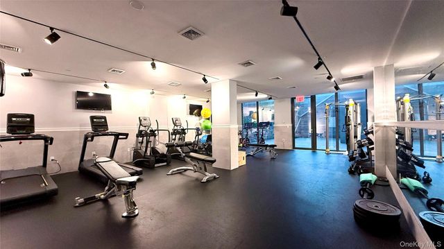 251 1st Street 4A, Brooklyn, NY 11215
