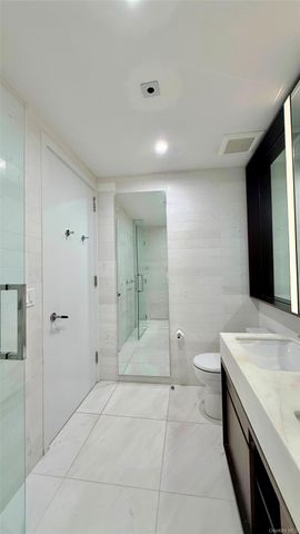 251 1st Street 4A, Brooklyn, NY 11215