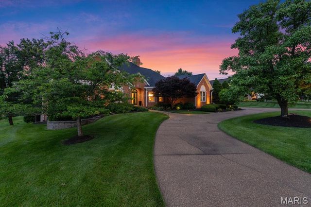 554 Malinmor Drive, Weldon Spring, MO 63304