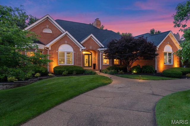 554 Malinmor Drive, Weldon Spring, MO 63304