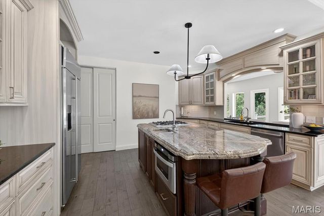 554 Malinmor Drive, Weldon Spring, MO 63304