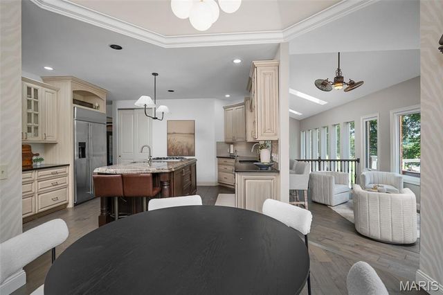 554 Malinmor Drive, Weldon Spring, MO 63304