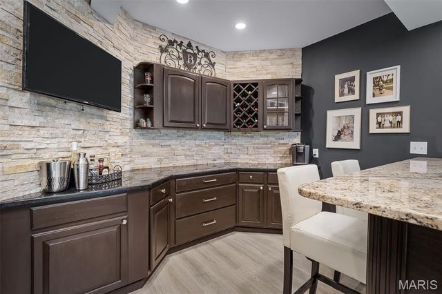 554 Malinmor Drive, Weldon Spring, MO 63304