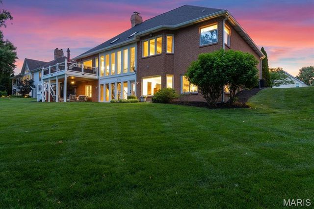 554 Malinmor Drive, Weldon Spring, MO 63304