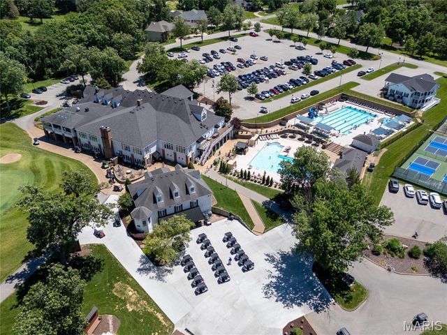 554 Malinmor Drive, Weldon Spring, MO 63304