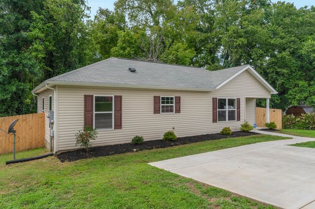 908 Mapleash Ave, Columbia, TN 38401