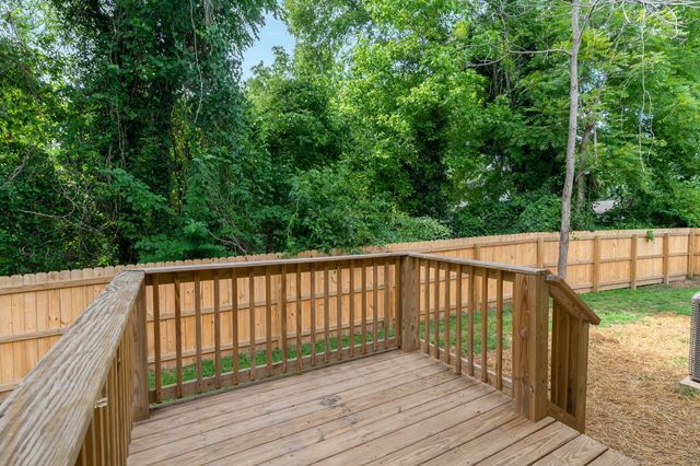 908 Mapleash Ave, Columbia, TN 38401