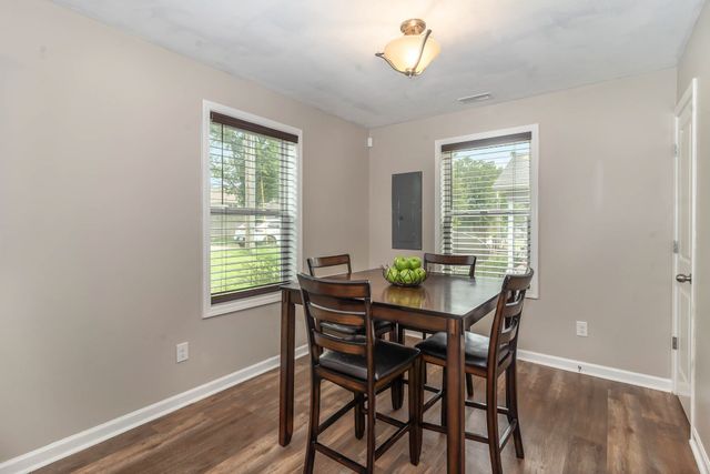 908 Mapleash Ave, Columbia, TN 38401