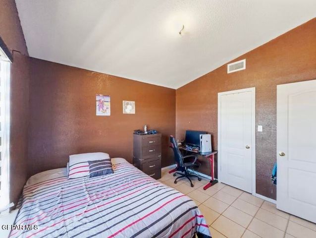 236 CROCKER Drive, Horizon City, TX 79928