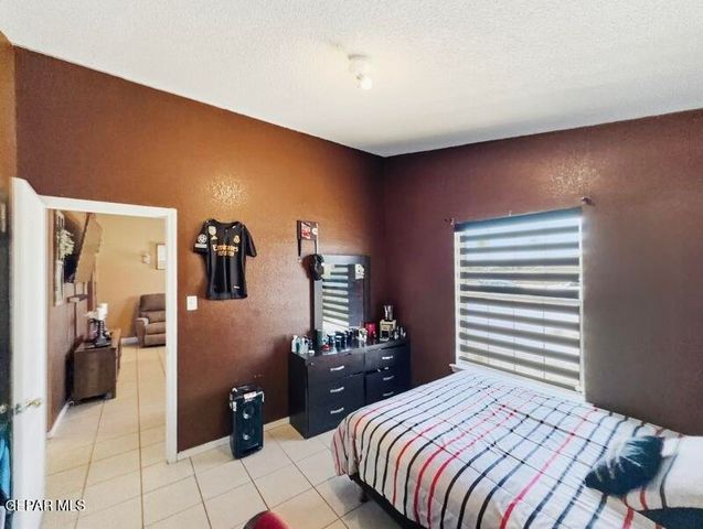 236 CROCKER Drive, Horizon City, TX 79928