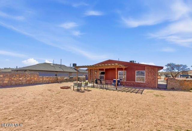 236 CROCKER Drive, Horizon City, TX 79928