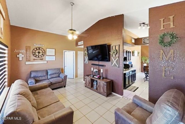 236 CROCKER Drive, Horizon City, TX 79928