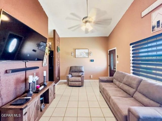 236 CROCKER Drive, Horizon City, TX 79928