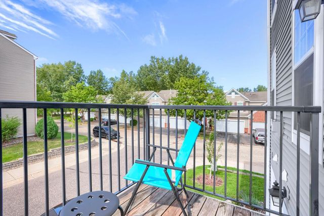 621 Village Parkway, Circle Pines, MN 55014