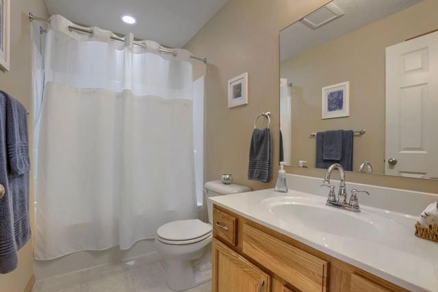 621 Village Parkway, Circle Pines, MN 55014