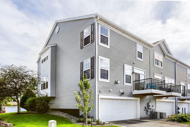 621 Village Parkway, Circle Pines, MN 55014