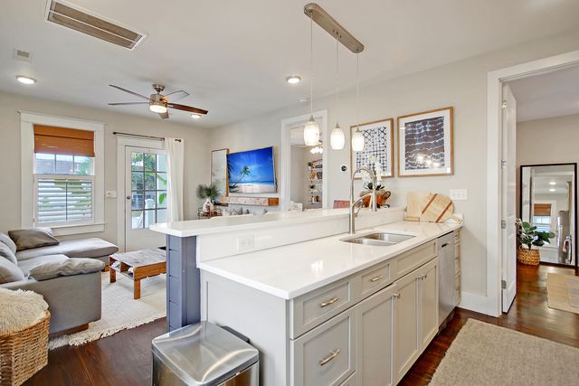 291 President Street, Charleston, SC 29403