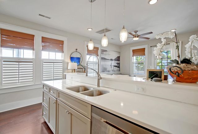 291 President Street, Charleston, SC 29403