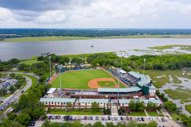 291 President Street, Charleston, SC 29403