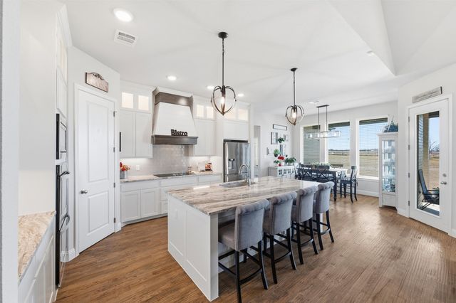 219 Columbia Court, Springtown, TX 76082