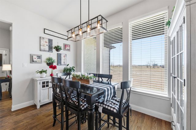 219 Columbia Court, Springtown, TX 76082