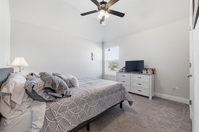 219 Columbia Court, Springtown, TX 76082