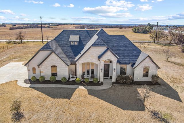 219 Columbia Court, Springtown, TX 76082