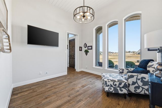 219 Columbia Court, Springtown, TX 76082