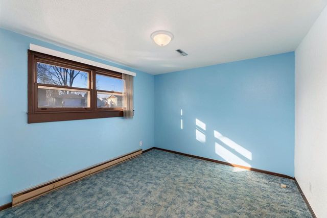 1605 Cliffview DRIVE, Holmen, WI 54636