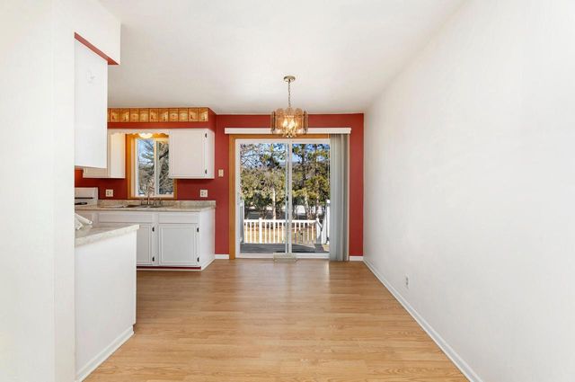 1605 Cliffview DRIVE, Holmen, WI 54636