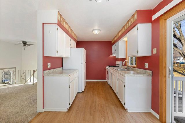 1605 Cliffview DRIVE, Holmen, WI 54636