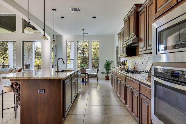 8817 Ambrosia DR, Austin, TX 78738