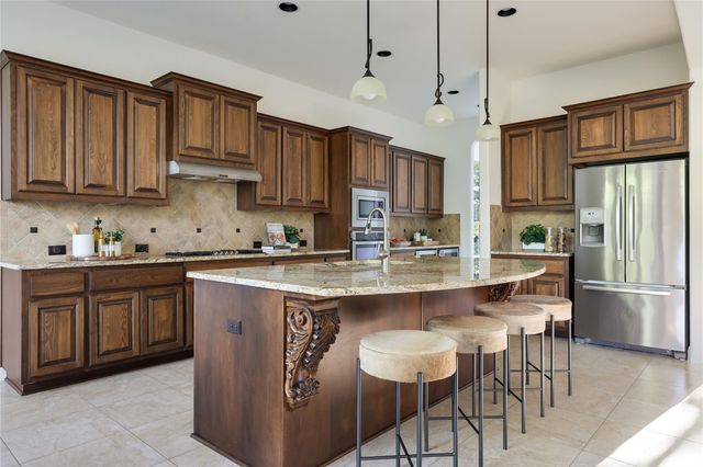 8817 Ambrosia DR, Austin, TX 78738