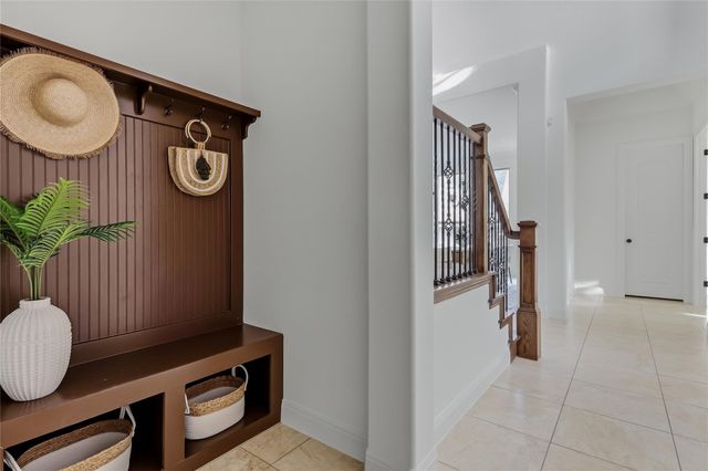 8817 Ambrosia DR, Austin, TX 78738