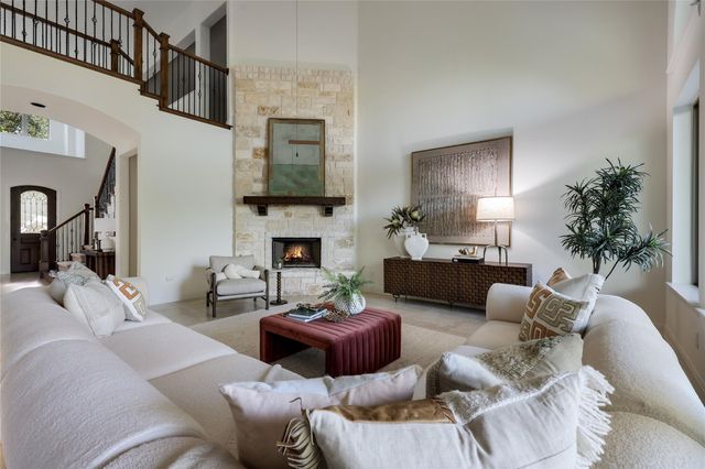 8817 Ambrosia DR, Austin, TX 78738